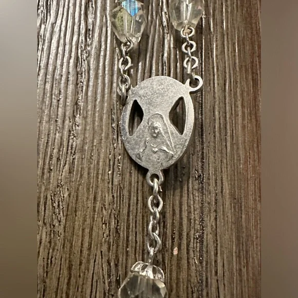 Vintage Rosary Beads & Vintage Rosary Case - Picture 3 of 14